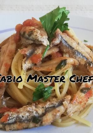 Foto di Bavette con Alici Fresche, Colata di Acciughe e Pomodorini
