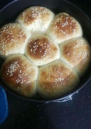 A picture of Burger buns.