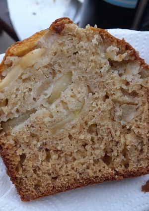 Una foto de Budín de Banana, Manzana y Canela
