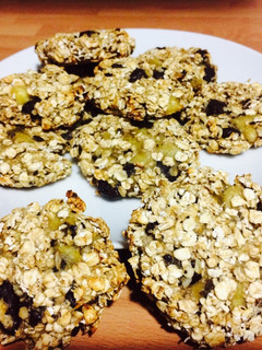 Una foto de Galletas blandas de plátano y chocolate súper sanas