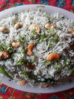 જીરા રાઈસ(jira rice recipe in gujarati) રેસીપી મુખ્ય ફોટો