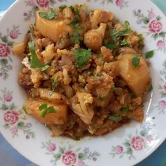 A picture of Gobhi aloo.
