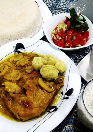 عکسی از دستور خورشت مرغ ذغالی
