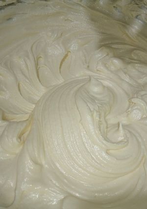 Una foto de Buttercream de armiño (Ermine frosting)