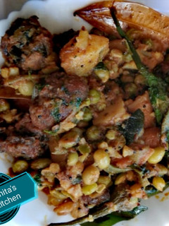ઊંધિયું (Undhiyu Recipe In Gujarati) રેસીપી મુખ્ય ફોટો