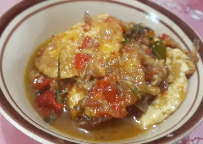 Ini dia! Resep buat Telur Balado Simple dijamin spesial