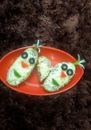 जैकेट पोटैटो (jacket potato recipe in Hindi) रेसिपी मुख्य फोटो