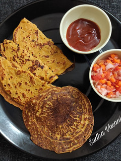 મલ્ટી ગ્રેઈન પુડલા(Multigrain pudla recipe in Gujarati) રેસીપી મુખ્ય ફોટો
