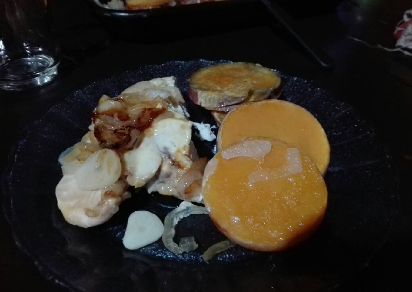 Pollo a la mostaza y limón con calabaza y batatas
