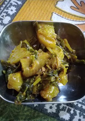 A picture of Aloo pyaz sbji.
