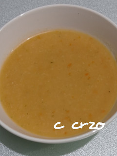 Una foto de Gazpacho de calabacín y tomate MCC
