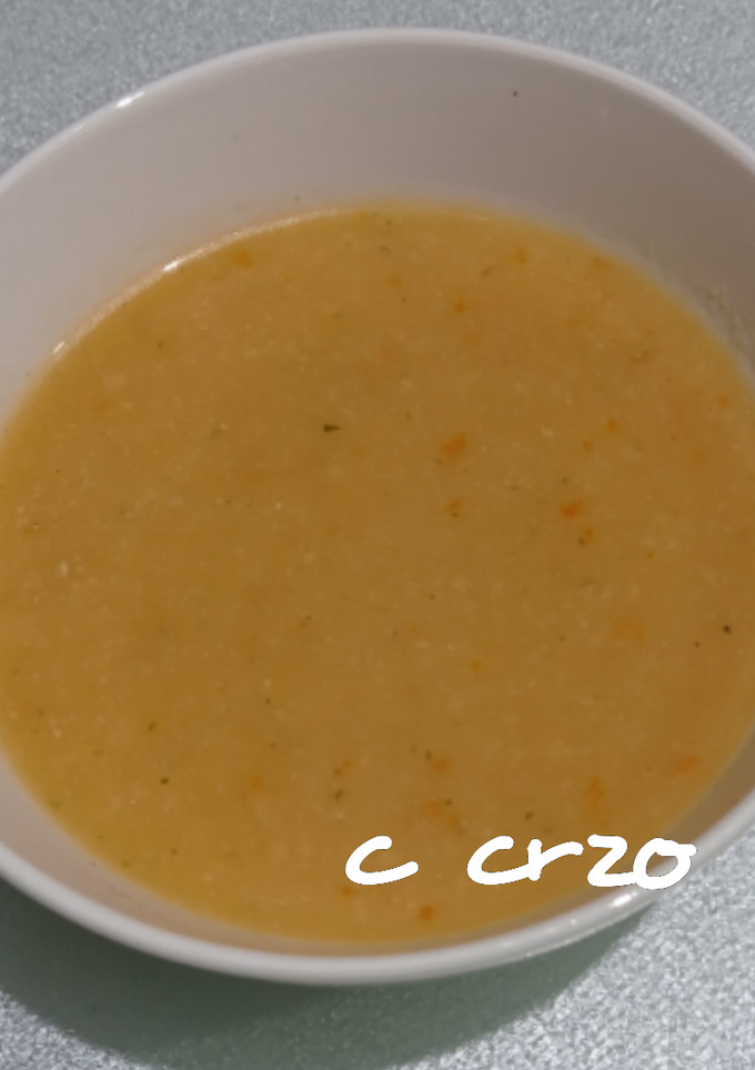 Una foto de Gazpacho de calabacín y tomate MCC