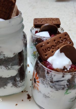 फ्रेक्शेक (Freakshake recipe in hindi) रेसिपी मुख्य फोटो