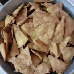 A picture of Namkin poori ready for order.