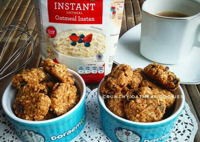 Crunchy Oatmeal Cookies