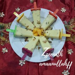 A picture of Mango Kulfis.
