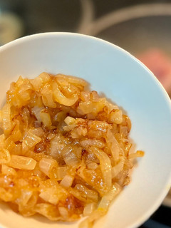 Una foto de Cebolla caramelizada casera con margarina y sin azúcar