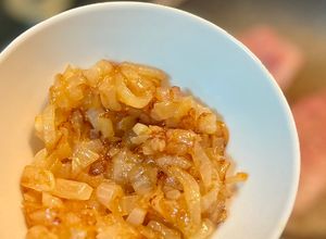 Foto principal de Cebolla caramelizada casera con margarina y sin azúcar
