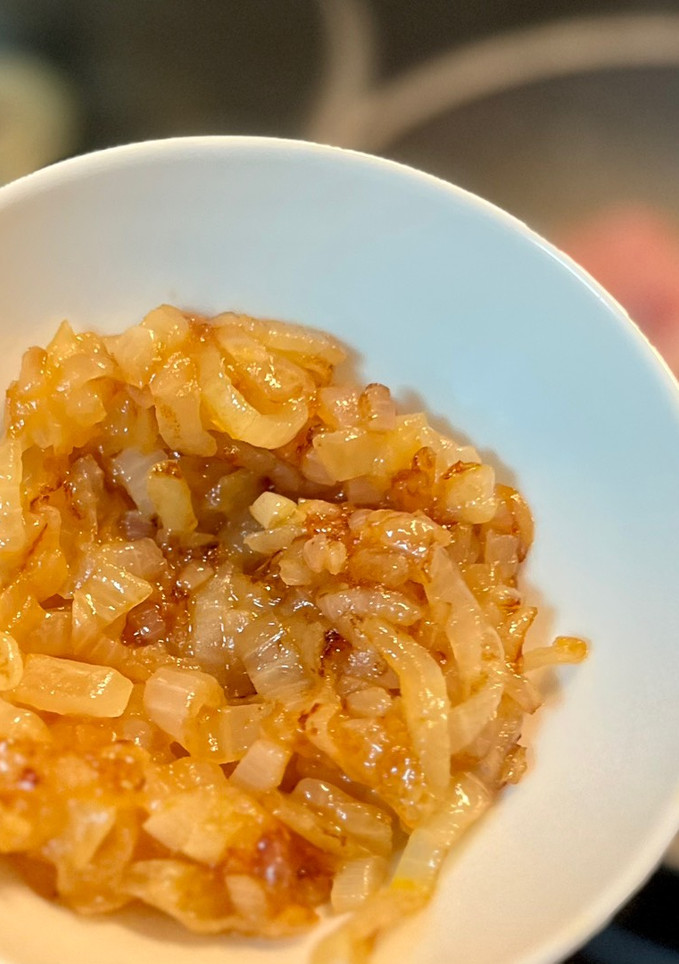 Una foto de Cebolla caramelizada casera con margarina y sin azúcar