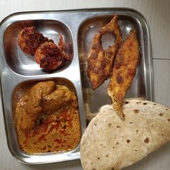 A picture of Chicken liver masala.