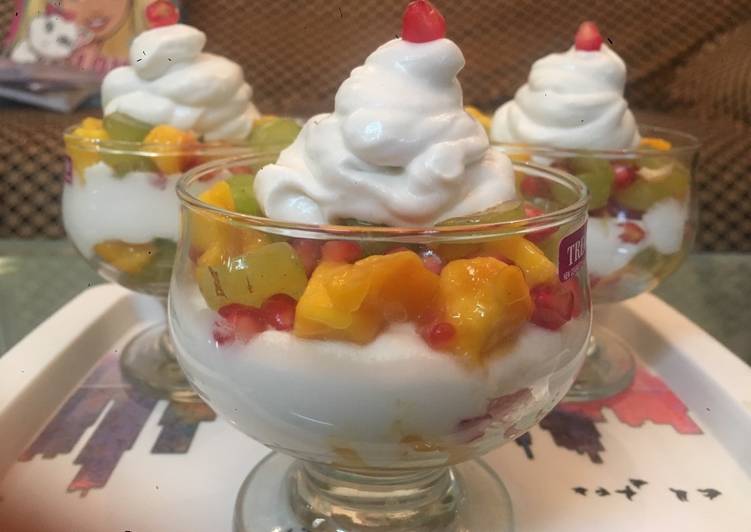 Fruit 'and' cream cocktail