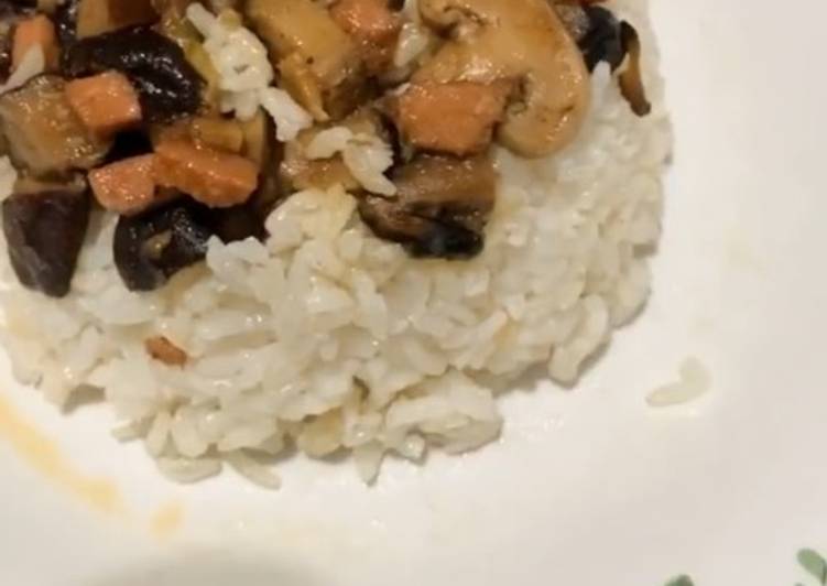 makanan Nasi Tim vegetarian rice cooker yang pingin nambah
