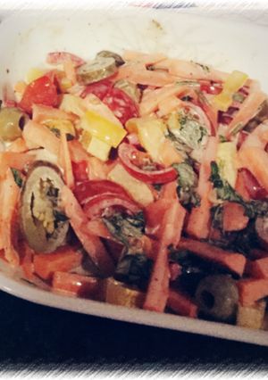 A picture of Vegetable & Chicken  creamy mayo salad.