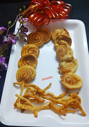 A picture of Pinwheel Swril Mathri.