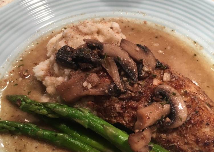 Steps to Prepare Perfect Healthy Chicken Marsala with Cauliflower Mash