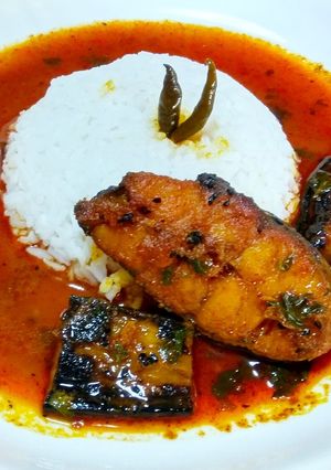 বেগুন দিয়ে মাছের ঝোল (begun diye macher jhol recipe in Bengali) রেসিপির প্রধান ছবি
