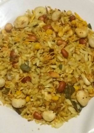 A picture of Poha chat.