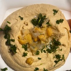 A picture of Easy homemade hummus.