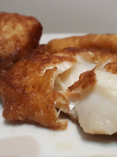 Una foto de Bacalao rebozado al estilo de Mamá
