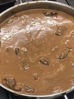 Una foto de Carrilleras de cerdo ibérico al vino de oporto