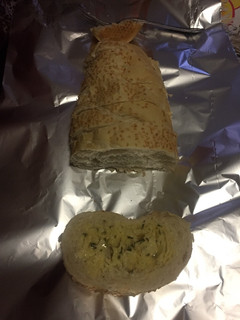 Una foto de Pan de ajo y parmesano