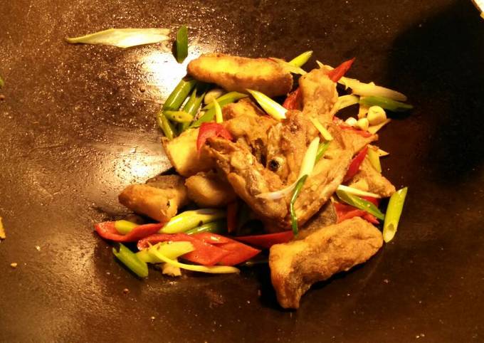 Recipe of Homemade Asian style fried bass 椒盐鲈鱼