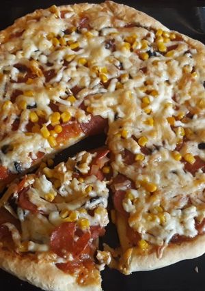 Házi pizza recept fotója