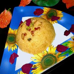 A picture of Halwa /sheera.