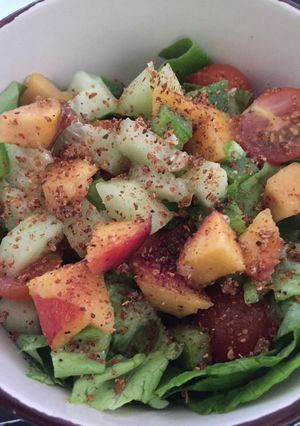 Una foto de Ensalada fresca con Tajín