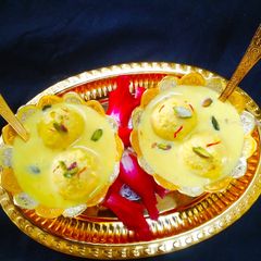 A picture of Ras Malai.