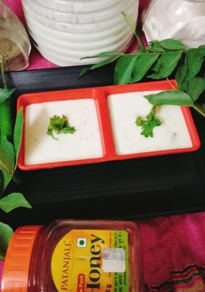 A picture of Honey mustard dip.
