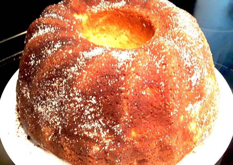 Bizcocho con manzanas