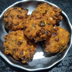 A picture of Masala Vada.