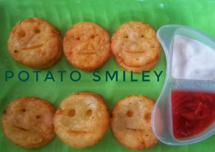 Cara Gampang Bikin Potato Smiley yang Enak