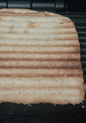 A picture of Grilled toast.