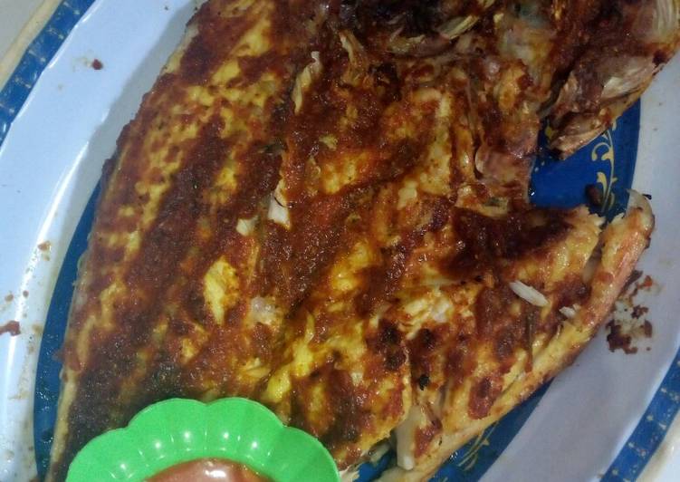 Cara buat Ikan bakar kecap saus tomat yang enak Untuk Jualan
