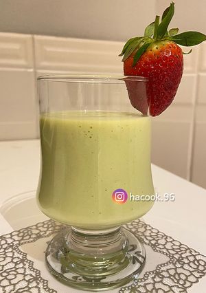 صورة لوصفة عصير أفوكادو بالحليب 🥑