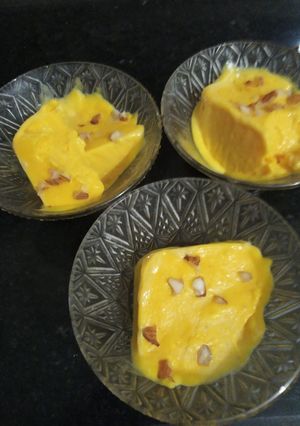 A picture of Mango Icecream.
