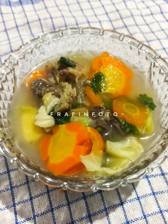 Langkah Mudah untuk Membuat Resep Sup tulang sapi Anti Ribet, Bisa Manjain Lidah