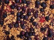 Una foto de postre royal